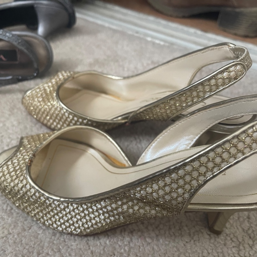 Shoes - Picture 2 of 2